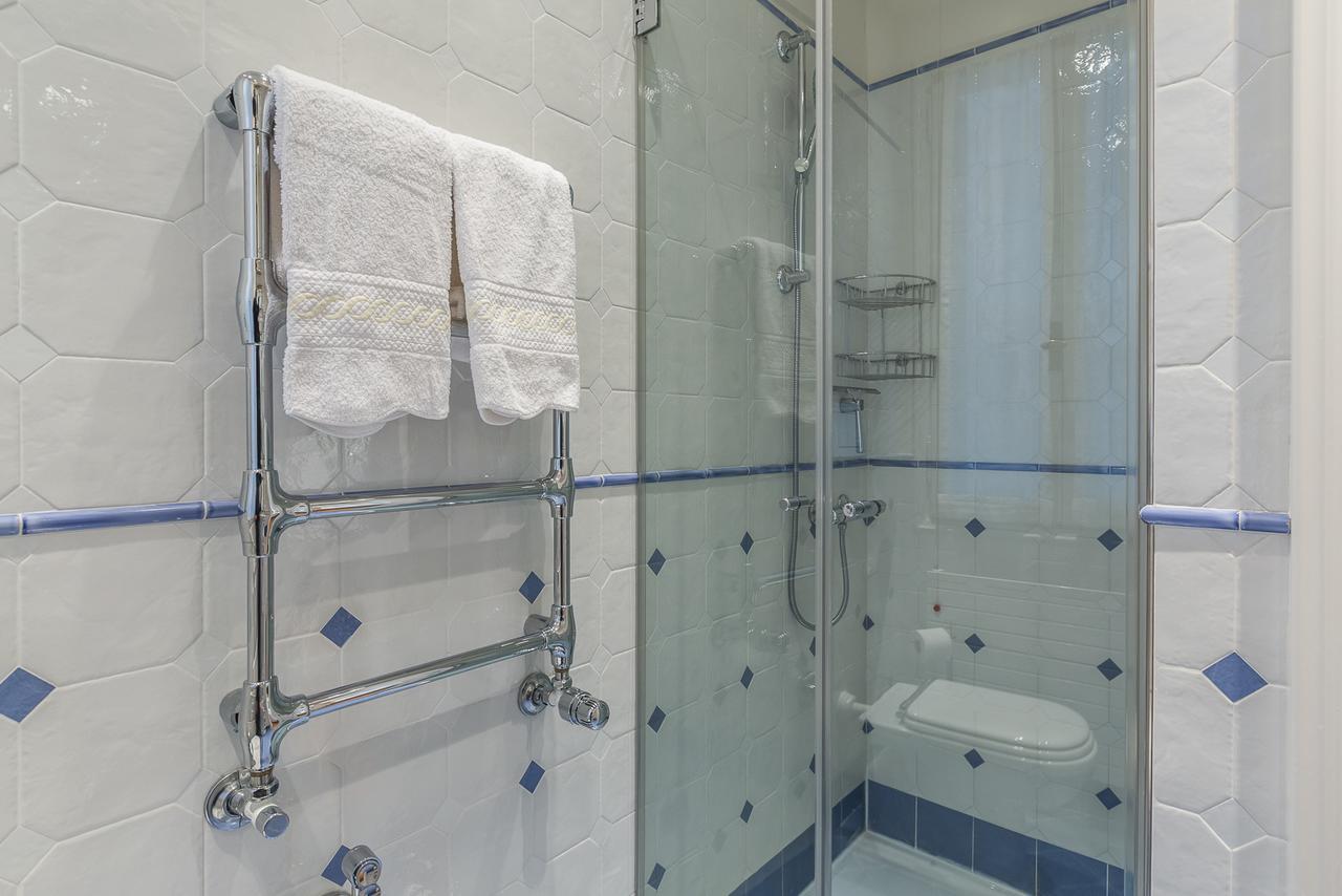 Ca' Dei Nomboli Canal View Apartment Venedig